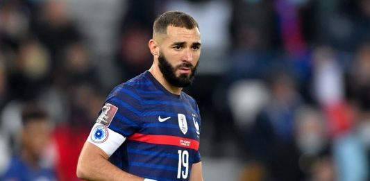 Karim Benzema chia tay World Cup 2022