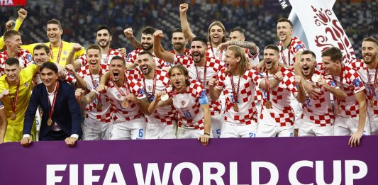 Khuất phục Ma Rốc, Croatia rời World Cup 2022 với tấm huy chương đồng