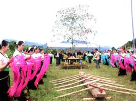 Kin Lẩu Khẩu Mẩu