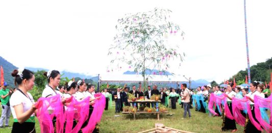 Kin Lẩu Khẩu Mẩu Lễ hội Đặc sắc của người Thái trắng Lai Châu Kin Lẩu Khẩu Mẩu