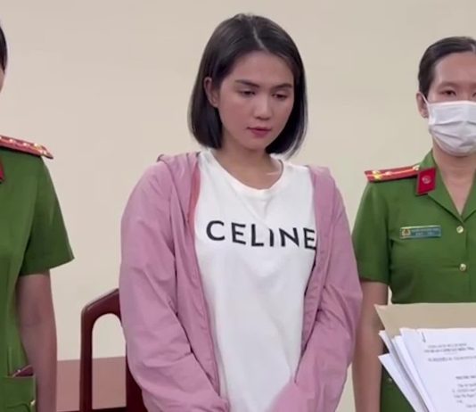 Giây phút người mẫu Ngọc Trinh nghe lệnh bắt tạm giam 3 tháng