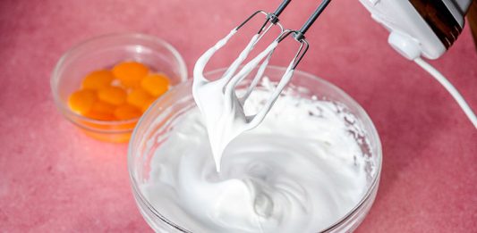 Bí Quyết Đánh Bông Lòng Trắng Trứng Hoàn Hảo