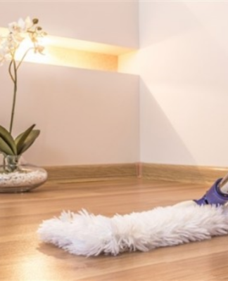 Mẹo Lau Sàn Gỗ Sạch Được Cả Tháng: Bí Quyết Đơn Giản Để Giữ Gìn Vẻ Đẹp Cho Ngôi Nhà