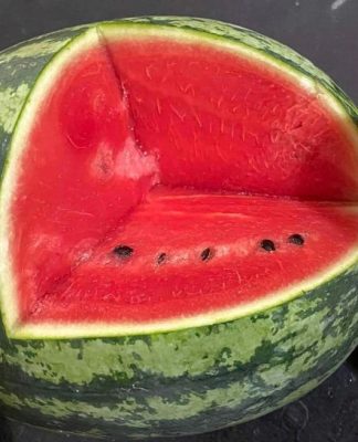 Bí Quyết Giữ Dưa Hấu Ngọt Mát Cả Mùa Hè