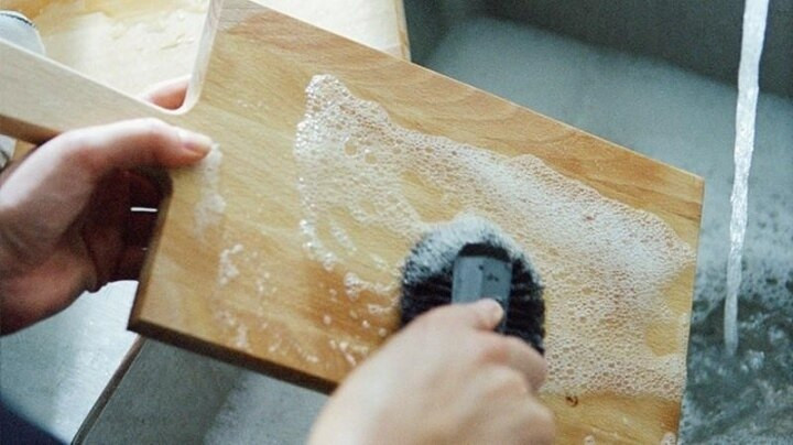 Làm Sạch Thớt Gỗ 