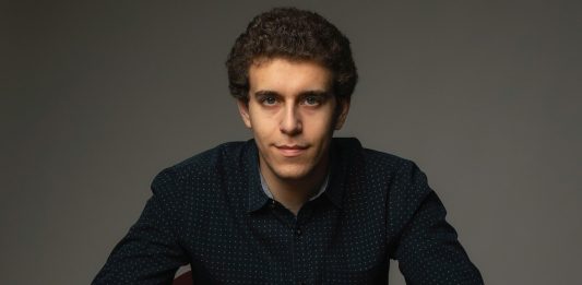 Sự ra đi của kỳ thủ tài năng: Đại kiện tướng Daniel Naroditsky qua đời ở tuổi 29