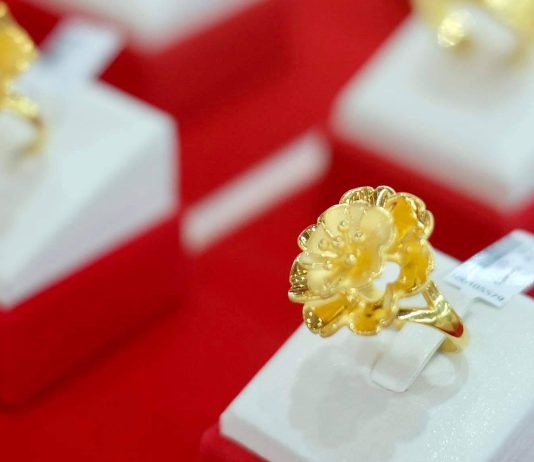 Giá vàng hôm nay 28/10: Vàng lao dốc xuống dưới 4.000 USD/ounce – Nguyên nhân và triển vọng