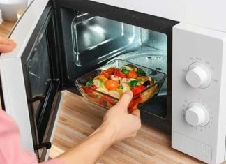 Hâm Nóng Rau Bằng Lò Vi Sóng: Nên Hay Không? Bí Quyết Hâm Nóng Đúng Cách Để Giữ Dinh Dưỡng