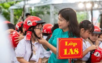 100% Học Sinh Lớp 1 Nhận Miễn Phí Mũ Bảo Hiểm Đạt Chuẩn Miễn Phí Mũ Bảo Hiểm