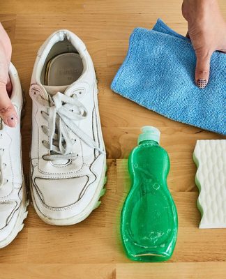 Cách Khử Mùi Hôi Giày Hiệu Quả Tại Nhà Bạn Cần Biết