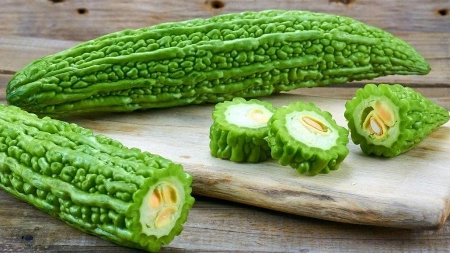 Mướp đắng, hay còn gọi là khổ qua