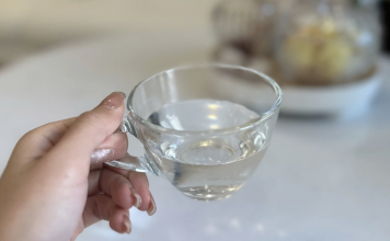 Thời điểm uống nước trong ngày tốt cho thận: Bí quyết bảo vệ sức khỏe