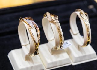 Giá Vàng Hôm Nay 12/11: Xu Hướng Tăng Trở Lại Khi Cục Dự Trữ Liên Bang Mỹ Cắt Giảm Lãi Suất