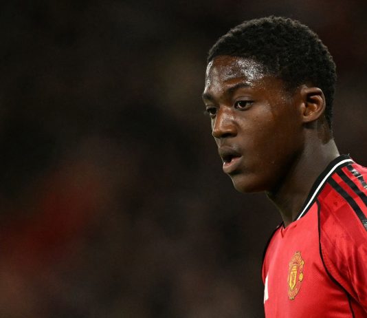 Bi kịch Kobbie Mainoo ở MU