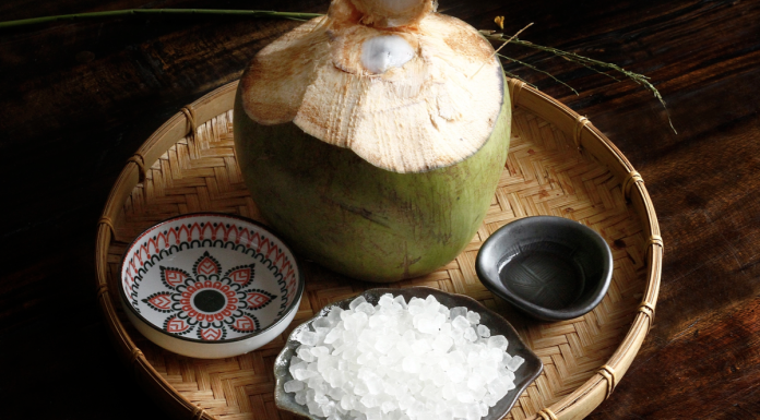 Lợi Ích Tuyệt Vời Khi Uống Nước Dừa Hàng Tuần Mà Bạn Không Nên Bỏ Qua