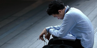 Đàn Ông Việt Và Áp Lực Trầm Cảm Từ Tính Nam Độc Hại