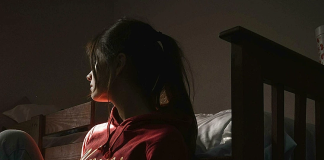 Cô Gái 20 Tuổi Và Hành Trình Đấu Tranh Với Trầm Cảm Khi Gánh Nỗi Đau Của Mẹ