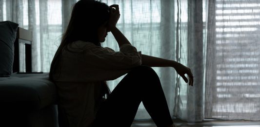 Trầm cảm tuổi teen ẩn mình dưới lớp ‘ẩm ương’ dậy thì: Cần nhận diện và giúp đỡ kịp thời