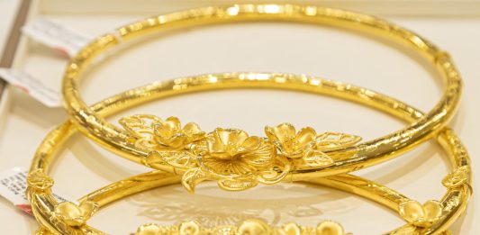 Giá Vàng Hôm Nay 15/12: Giảm Nhẹ Nhưng Vẫn Ổn Định Ở Ngưỡng Cao