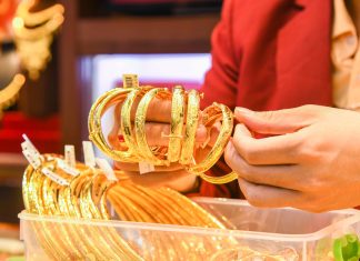 Giá vàng hôm nay 18/12: Tiếp tục tăng cao bất chấp những lo ngại kinh tế