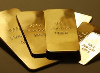 Giá Vàng Hôm Nay 30/1: Rơi Tự Do Từ Đỉnh Lịch Sử