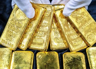 Giá Vàng Hôm Nay 31/1: Lao Dốc Mất Mốc 5.000 USD/ounce