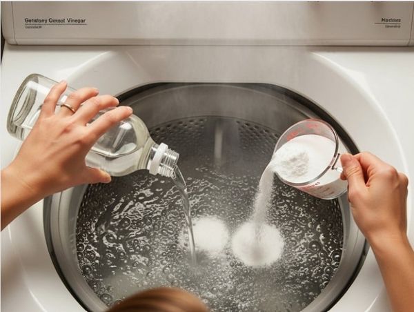 Khử Mùi Hôi Trong Máy Giặt