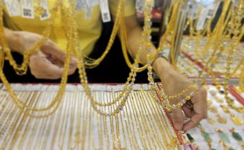 Giá vàng hôm nay 12-4: Vàng miếng SJC giảm, ngược dòng giá thế giới