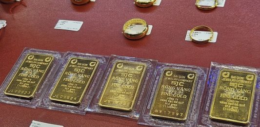 Giá Vàng Hôm Nay 27-4: Đảo Chiều Sụt Giảm Đáng Lo Ngại