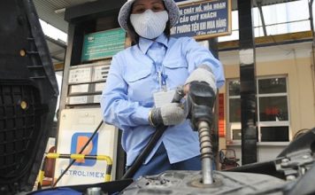Giá xăng dầu đồng loạt giảm: Tin vui cho người tiêu dùng