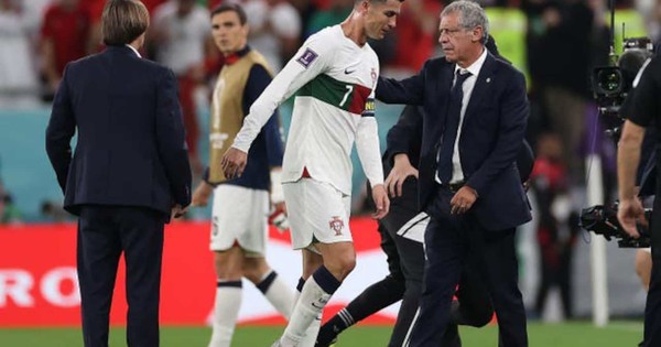 Vì sao Cristiano Ronaldo ‘rớt’ khỏi tốp 50 cầu thủ vĩ đại nhất World Cup?