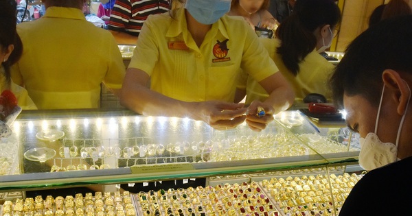 Giá vàng hôm nay 2-6: Nguyên nhân đảo chiều giảm mạnh