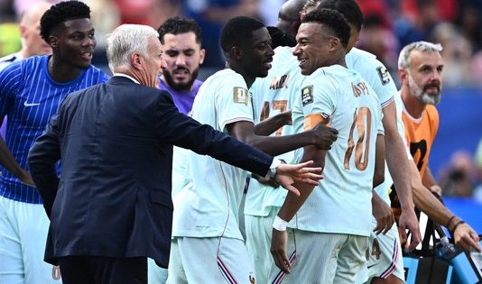 HLV Deschamps và Kỳ Tích Lịch Sử: Mbappe – Dembele Tái Khẳng Định Đẳng Cấp