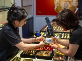 Giá Vàng Hôm Nay 1/7: Xu Hướng Giảm Giá Liên Tục