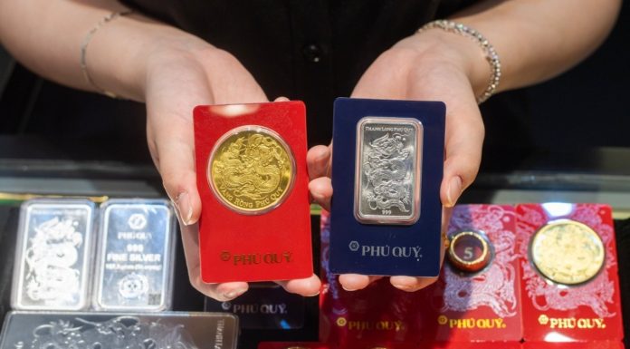 Giá vàng hôm nay 3/7: Tăng dựng đứng, vọt lên trên 4.100 USD/ounce