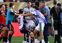FIFA cấm thi đấu Paredes 10 trận và phạt 2,4 tỉ đồng: Hệ lụy cho Argentina sau chung kết World Cup