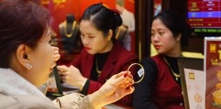 Giá Vàng Hôm Nay 10/8: Vững Vàng Trên Mốc 4.300 USD/Ounce