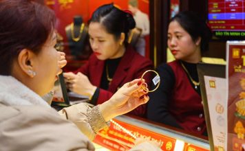 Giá Vàng Hôm Nay 10/8: Vững Vàng Trên Mốc 4.300 USD/Ounce