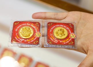 Giá vàng hôm nay 21/8: Tiếp tục duy trì ở ngưỡng cao